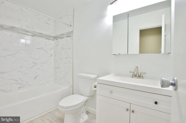 Building Photo - 8612 Walutes Cir