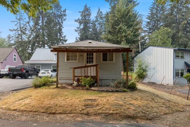 Building Photo - Charming 1 bedroom Cottage