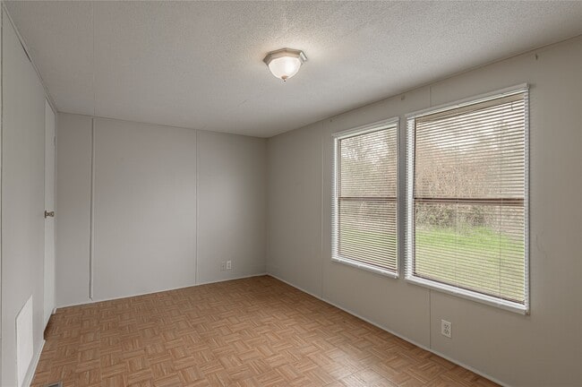 Building Photo - 1345 FM 405