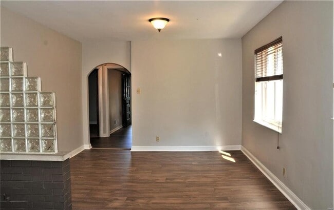 Building Photo - 8751 White Ave