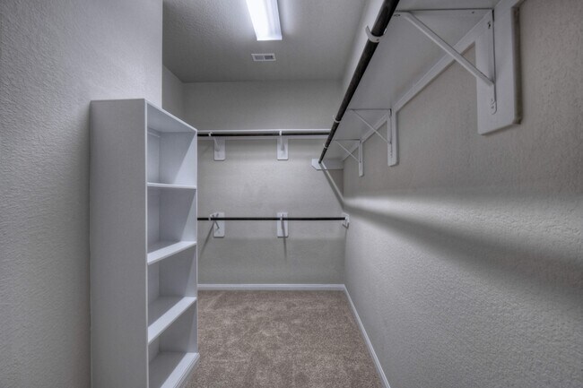 Building Photo - 21215 Flowering Dogwood Cir