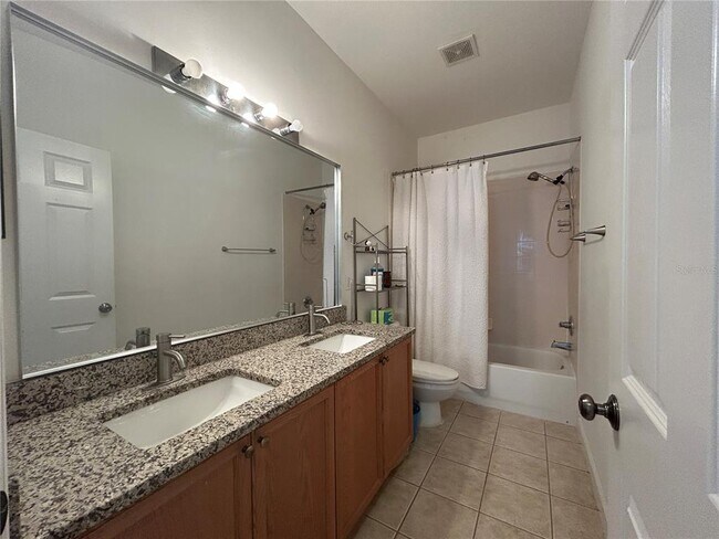 Building Photo - 2549 Twain Dr