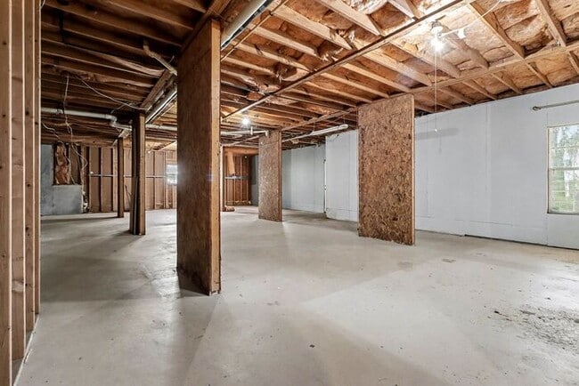 Building Photo - 3BR/2BA on Basement in Jonesboro