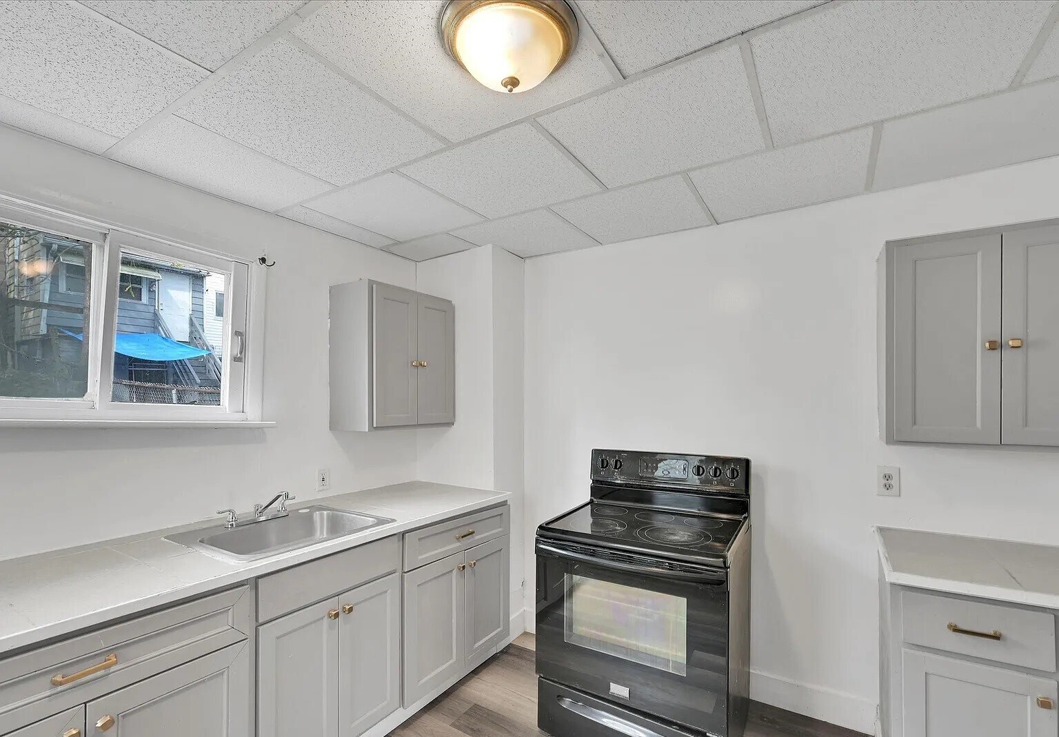 Building Photo - 18 S Lehigh St