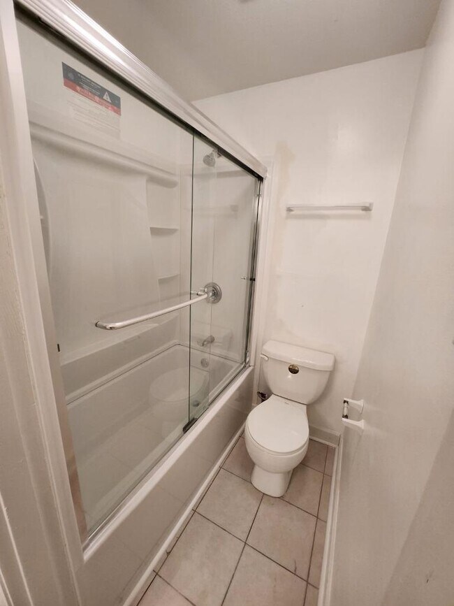 Separate tub and toilet area - 310 21st Street