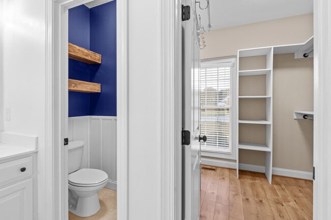 Building Photo - 307 Bellhaven Dr