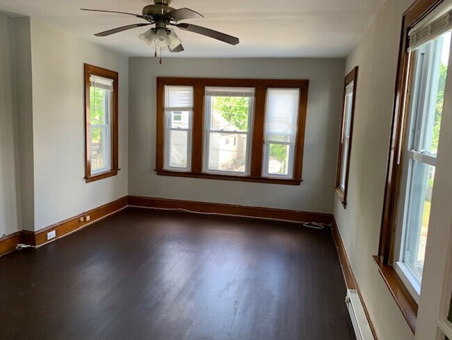 Building Photo - 119 Culvert St