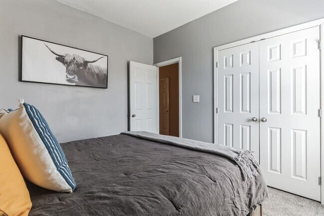 Building Photo - 15881 Elaine Ct