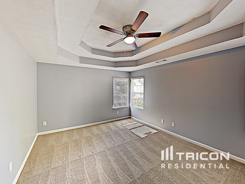 Building Photo - 460 Arthurs Ln