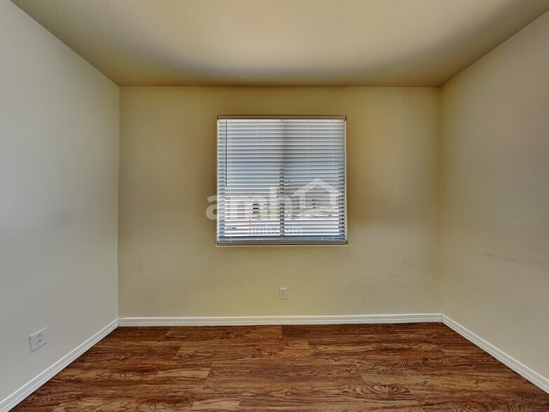 Building Photo - 6808 W Ridgeline Rd