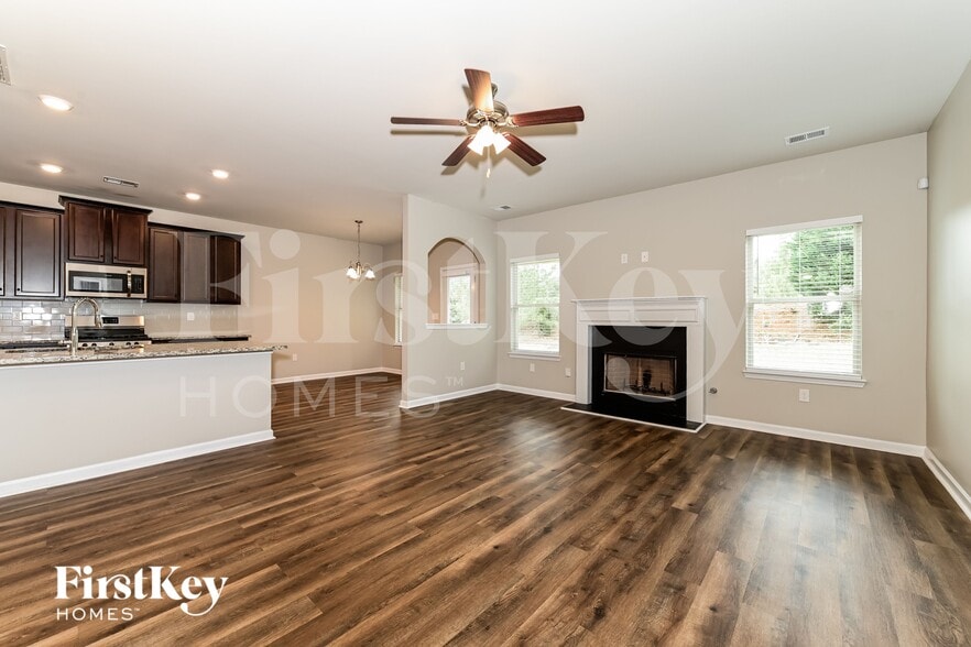 Building Photo - 145 Janney Cir