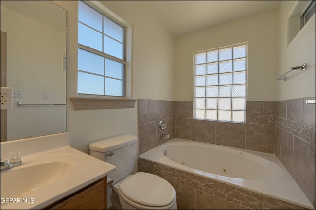 Building Photo - 6209 Cosecha Luna Cir