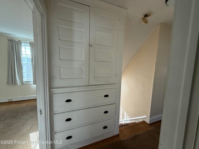 Building Photo - 301 Monument Ave