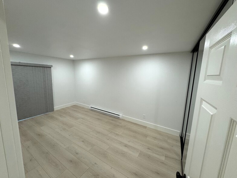 Building Photo - 603 Woodside Way