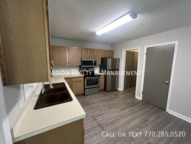 Building Photo - 750 Blandenburg Rd
