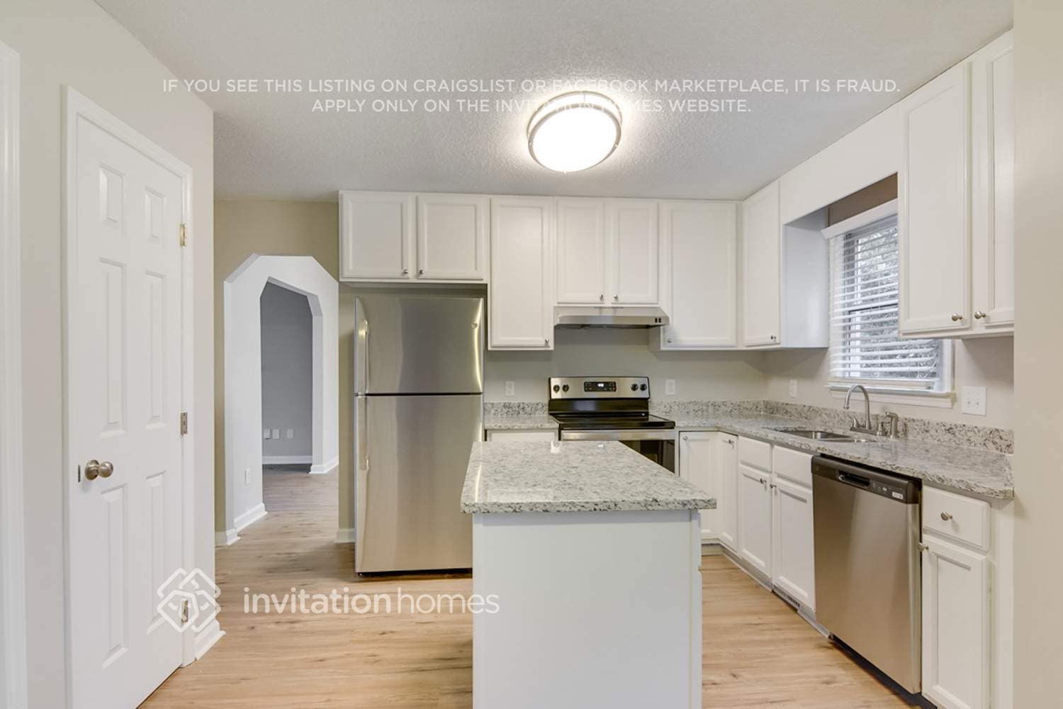 Building Photo - 3925 Old Coach Rd