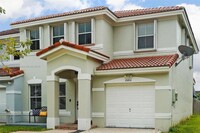 Building Photo - 16432 SW 47th Terrace