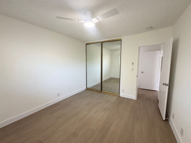 Building Photo - 11820 Chandler Blvd