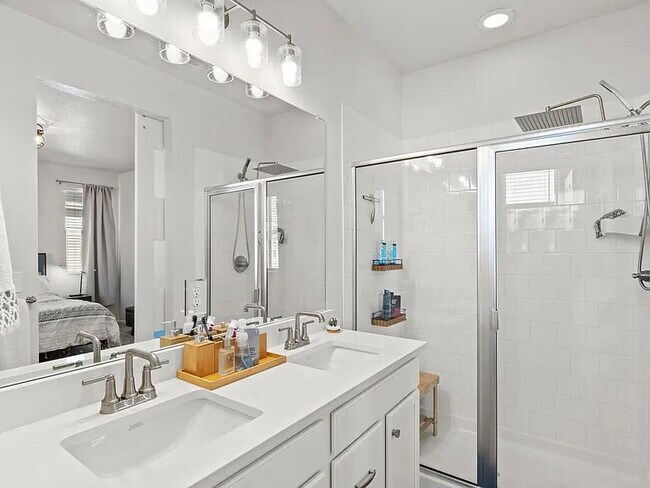 Building Photo - Stunning 3 bedroom, 2.5 bathroom home. New...