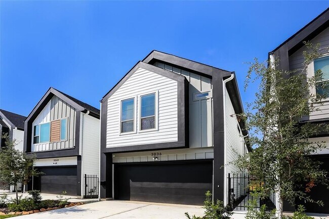 Building Photo - 3036 Truxillo St