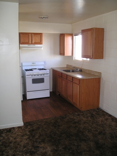 Primary Photo - 1560 Mill St