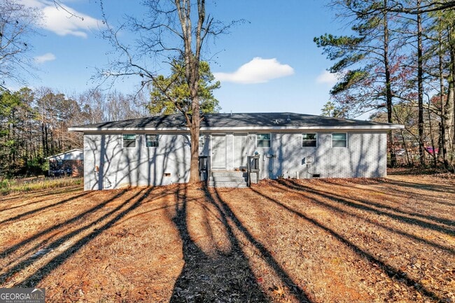 Building Photo - 7 Roper Dr