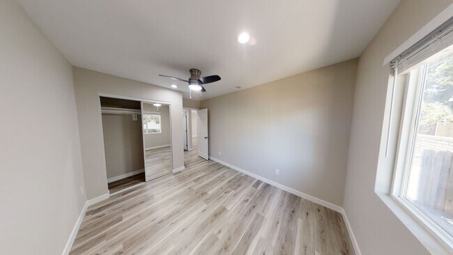 Building Photo - 4BD/2BA, Close to Campus!!