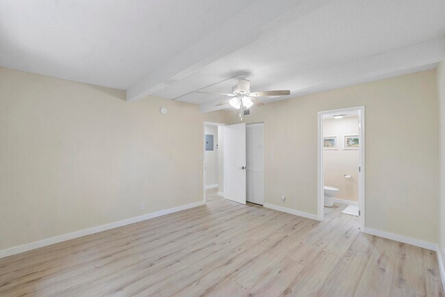 Building Photo - 1325 S Flagler Ave