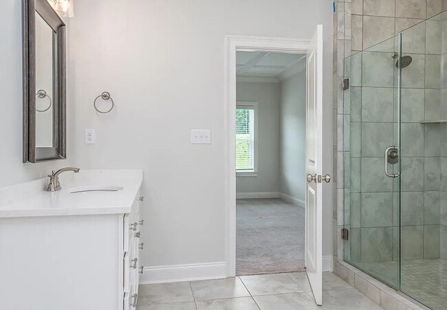 Building Photo - Beautiful 4 Bed, 2 Bath Home In Hidden Lakes!