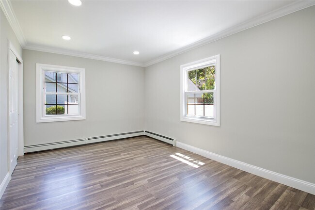 Building Photo - 83 Ingraham Blvd