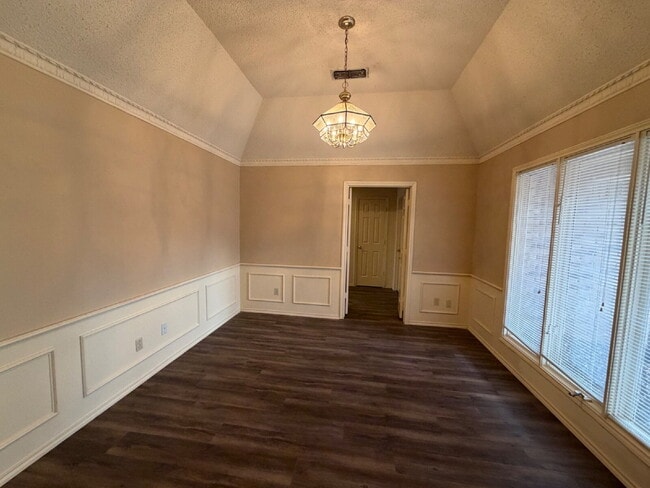 Building Photo - Beautiful 3-Bedroom Home in Quiet Neighborhood!