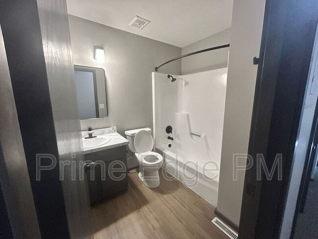 Building Photo - 1841 Ridgehaven Ct