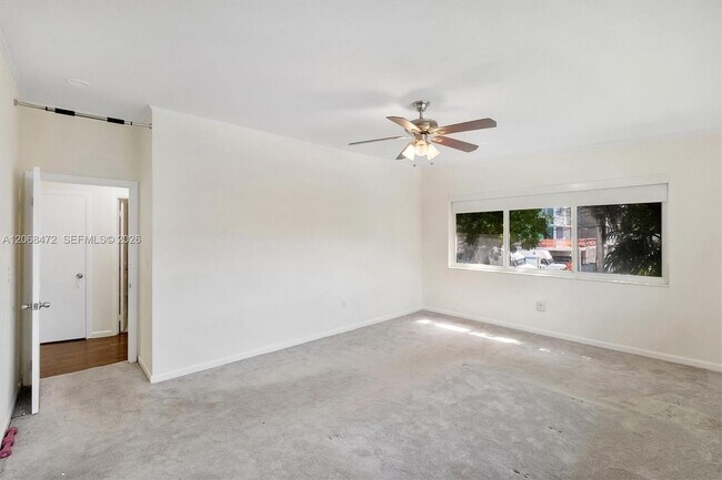 Building Photo - 9400 E Bay Harbor Dr
