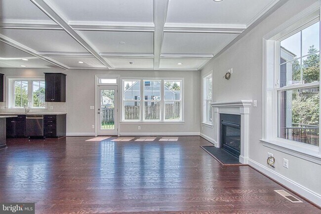 Building Photo - 3100 Greenway Blvd