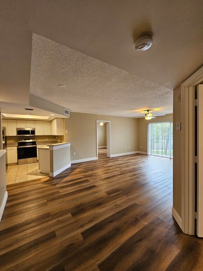 Building Photo - 4187 N Haverhill Rd