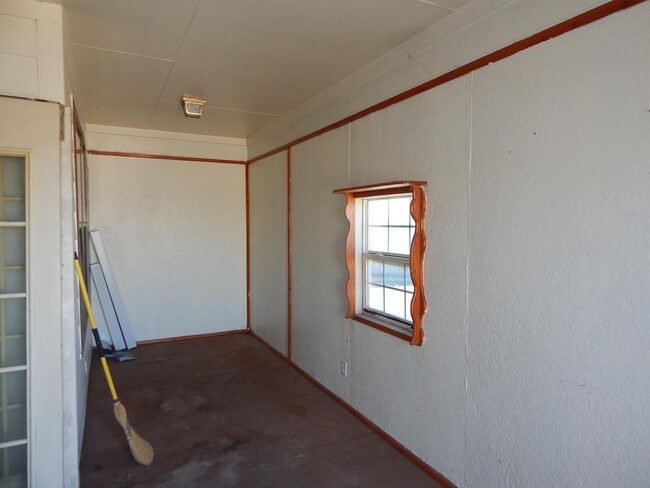 Building Photo - 106 Cedar Ridge Dr