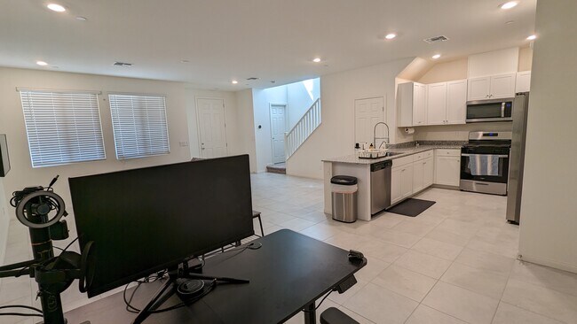 Building Photo - 2605 Ercolano St