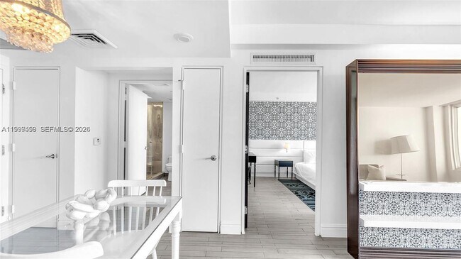 Building Photo - 1100 West Ave