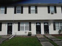 Building Photo - 1100 Pineland Ave