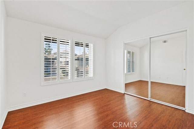 Building Photo - 2 Cameray Heights