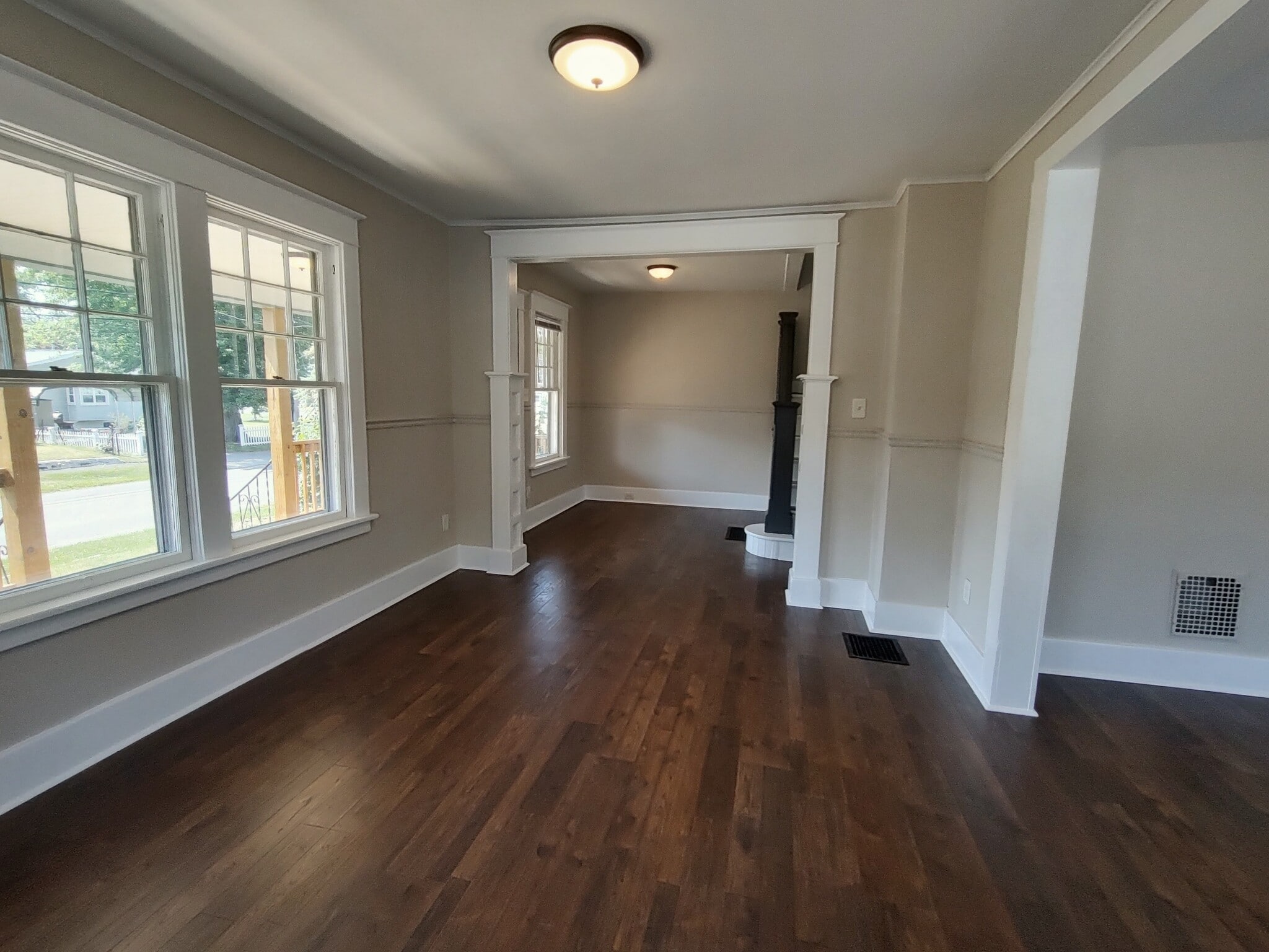 Living/ Family Room - 55 Clayton St