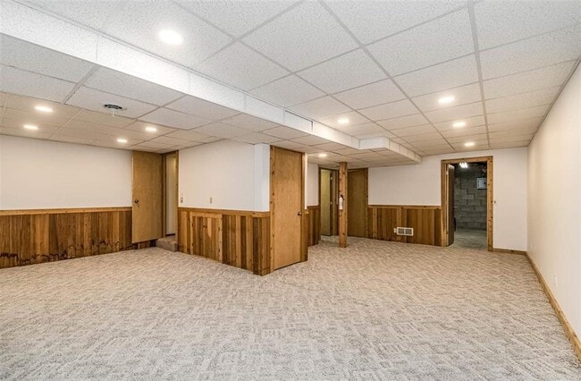 Building Photo - Spacious 4 bed / 2 bath Midland home - $20...