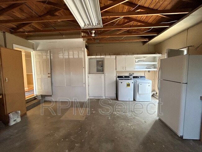 Building Photo - 825 Osprey Way