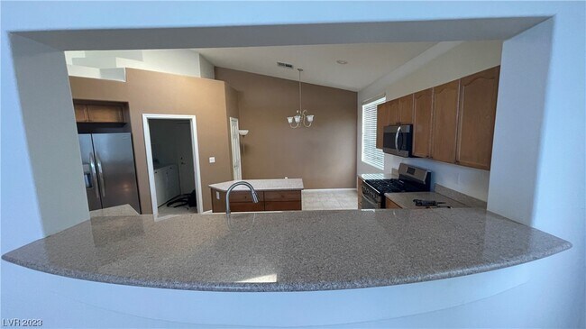 Building Photo - 44 Blaven Dr