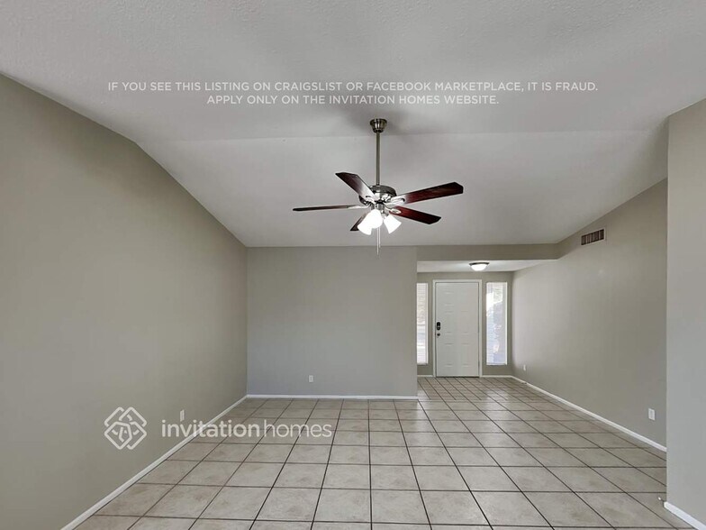 Building Photo - 7522 E Dulciana Cir