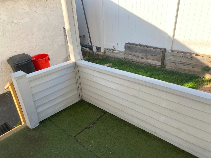 Building Photo - 605 Larch St