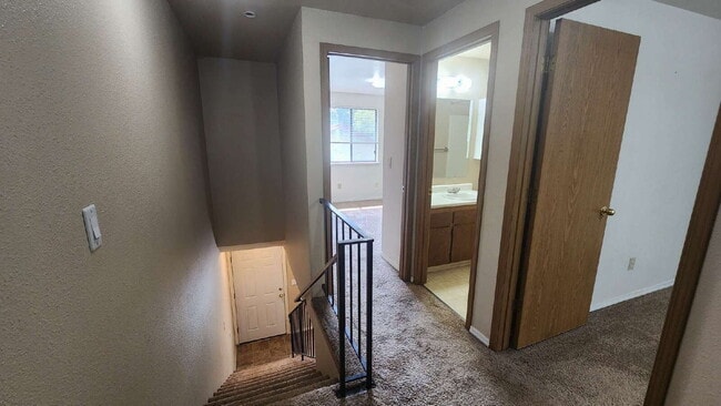 Building Photo - "Charming 2-Bedroom Retreat with modern co...