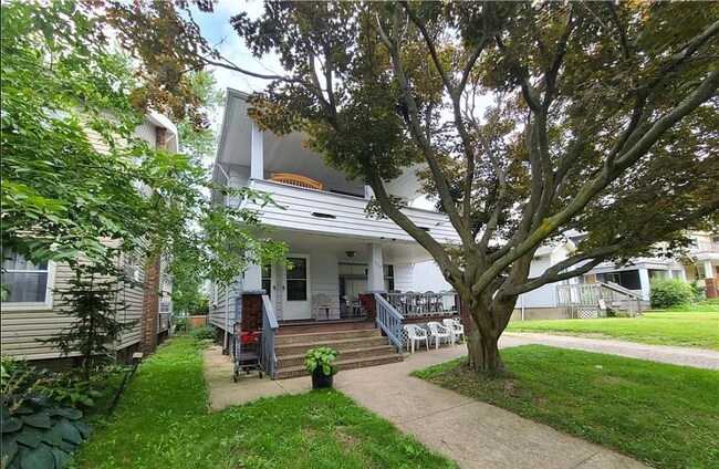 Primary Photo - 1355 West Blvd
