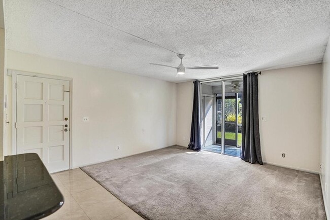 Building Photo - 1050 NW 13th St