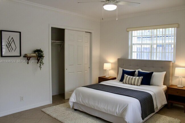 Building Photo - 300 SW 8th St